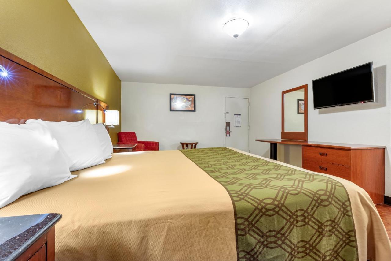 Rose City Inn & Suites タイラー エクステリア 写真